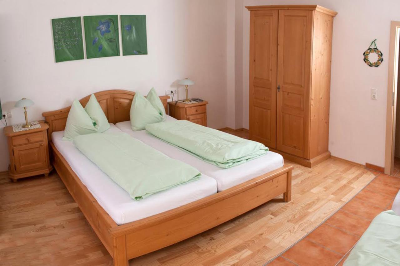Bio-Bauernhof-Hotel Matlschweiger Lassing  外观 照片
